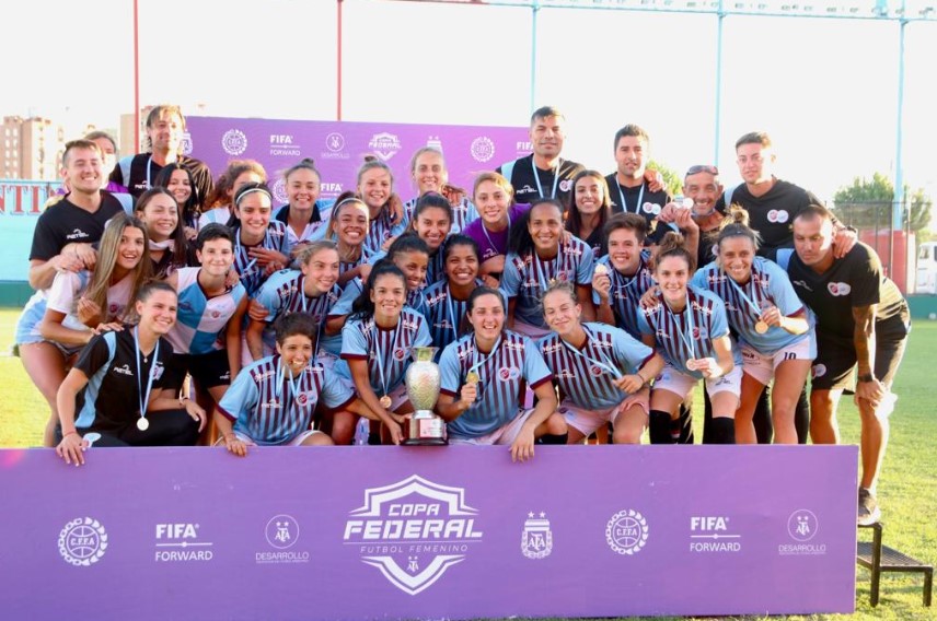 UAI Urquiza y sus éxitos en el fútbol femenino