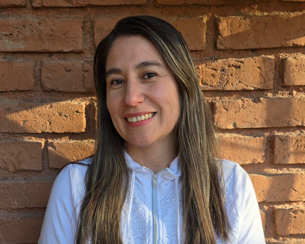 Graduada UAI: La psicóloga de las fuerzas de seguridad que aplica la terapia cognitiva 