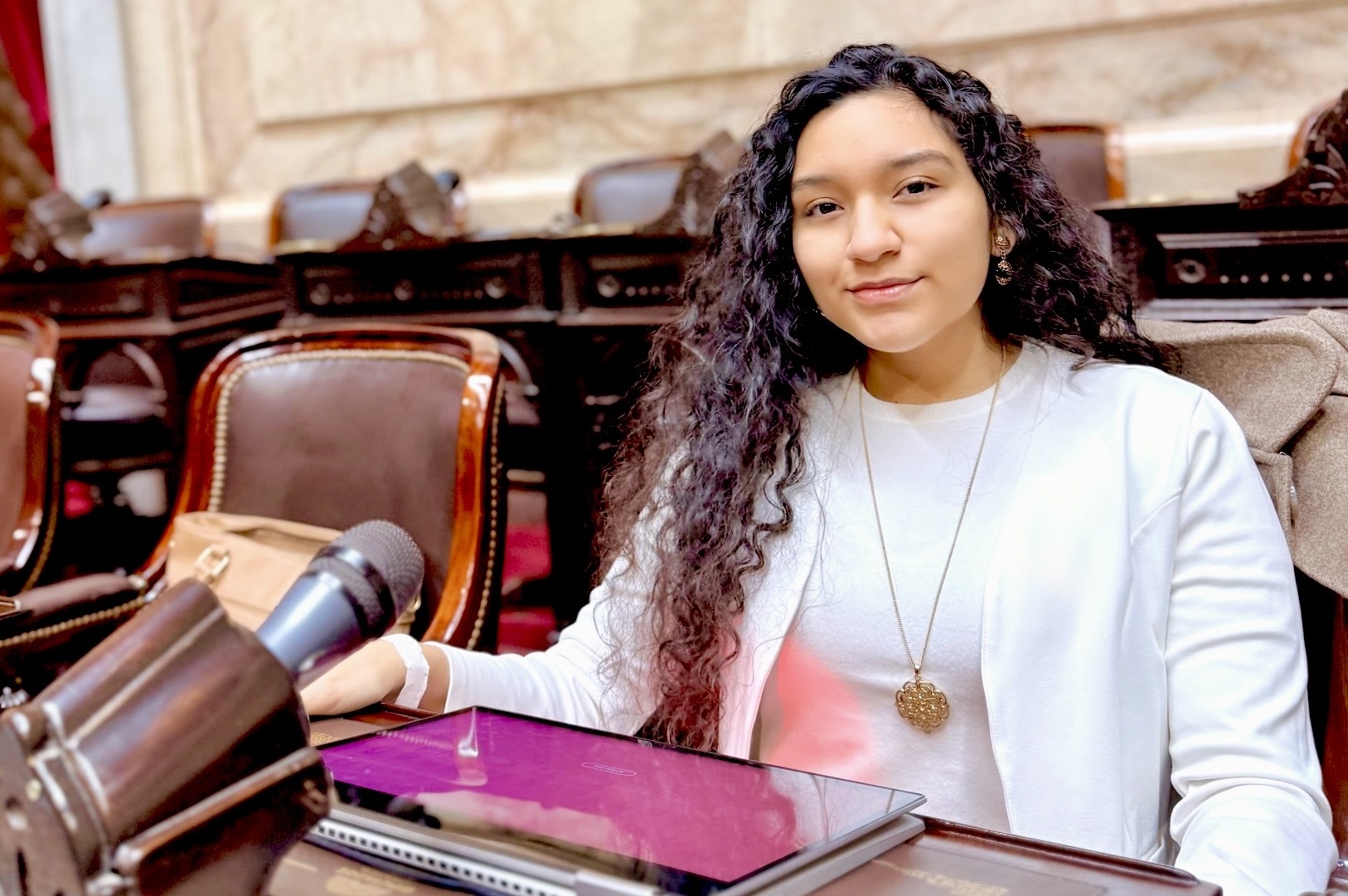 "Graduarse no es el final de la etapa de aprendizaje, sino el comienzo de una responsabilidad mayor" "Graduarse no es el final de la etapa de aprendizaje, sino el comienzo de una responsabilidad mayor"